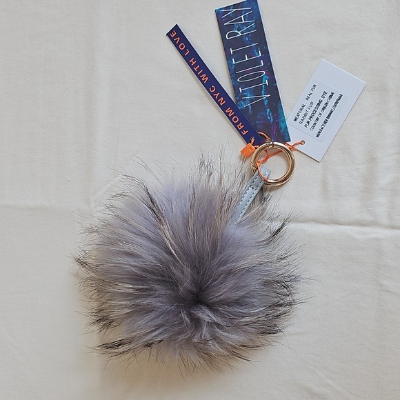 VIOLET RAY Rabbit Fur Charm. - Picture 3 of 5